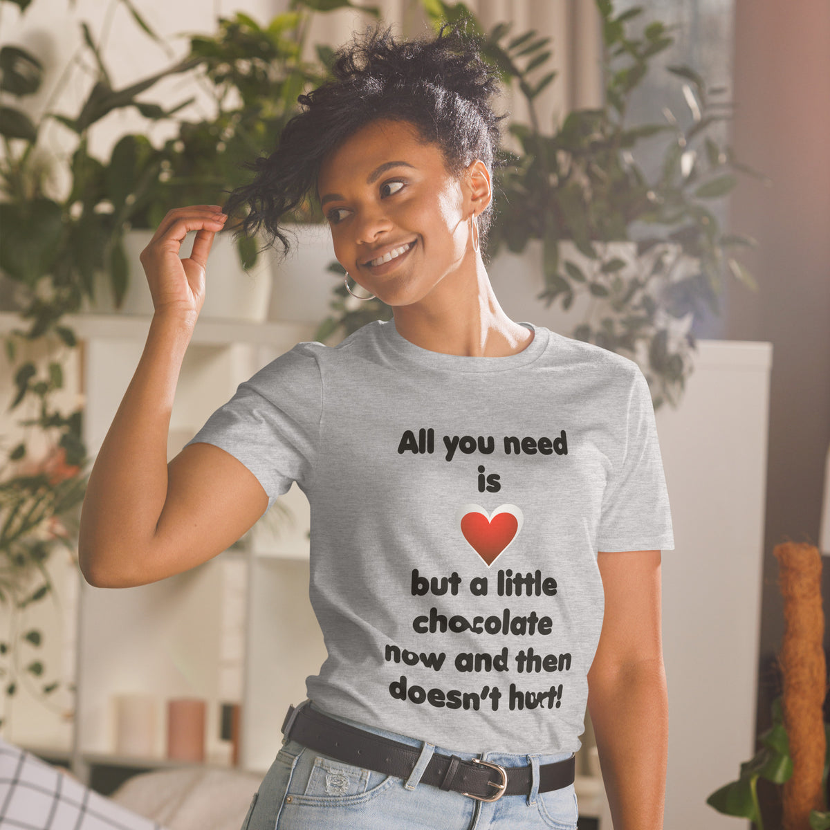 Valentines Day T-Shirt - All you need is Love!